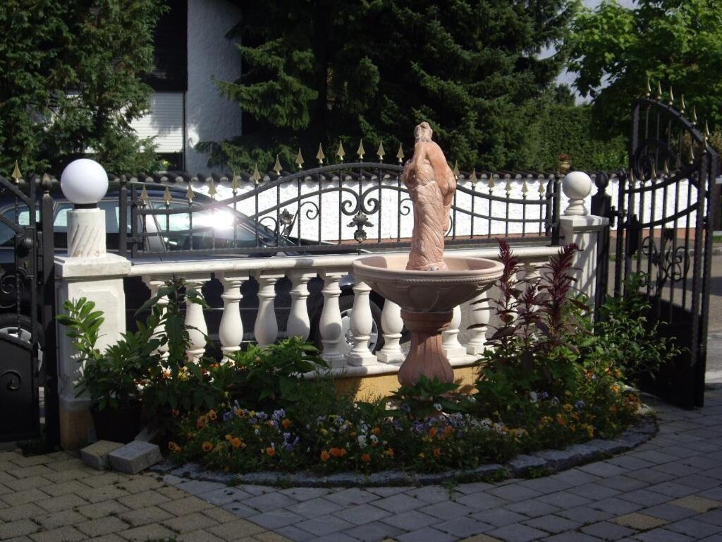 Prince, Auch Für Langfristige Vermietung, Nehe Ingolstadt *