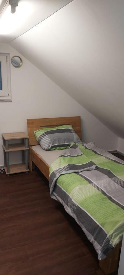 Habitación en casa particular Prince, Auch Für Langfristige Vermietung, Nehe Ingolstadt Vohburg an der Donau