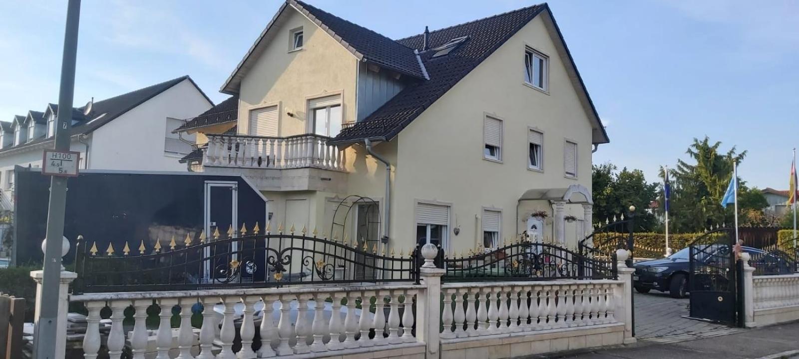 Habitación en casa particular Prince, Auch Für Langfristige Vermietung, Nehe Ingolstadt